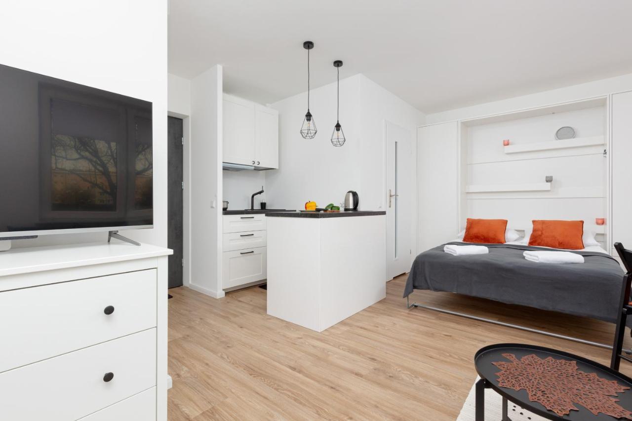 Studio Apartment Ochota Siemienskiego By Noclegi Renters Warsawa Bagian luar foto